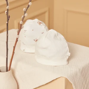 2 bonnets de naissance écrus en coton