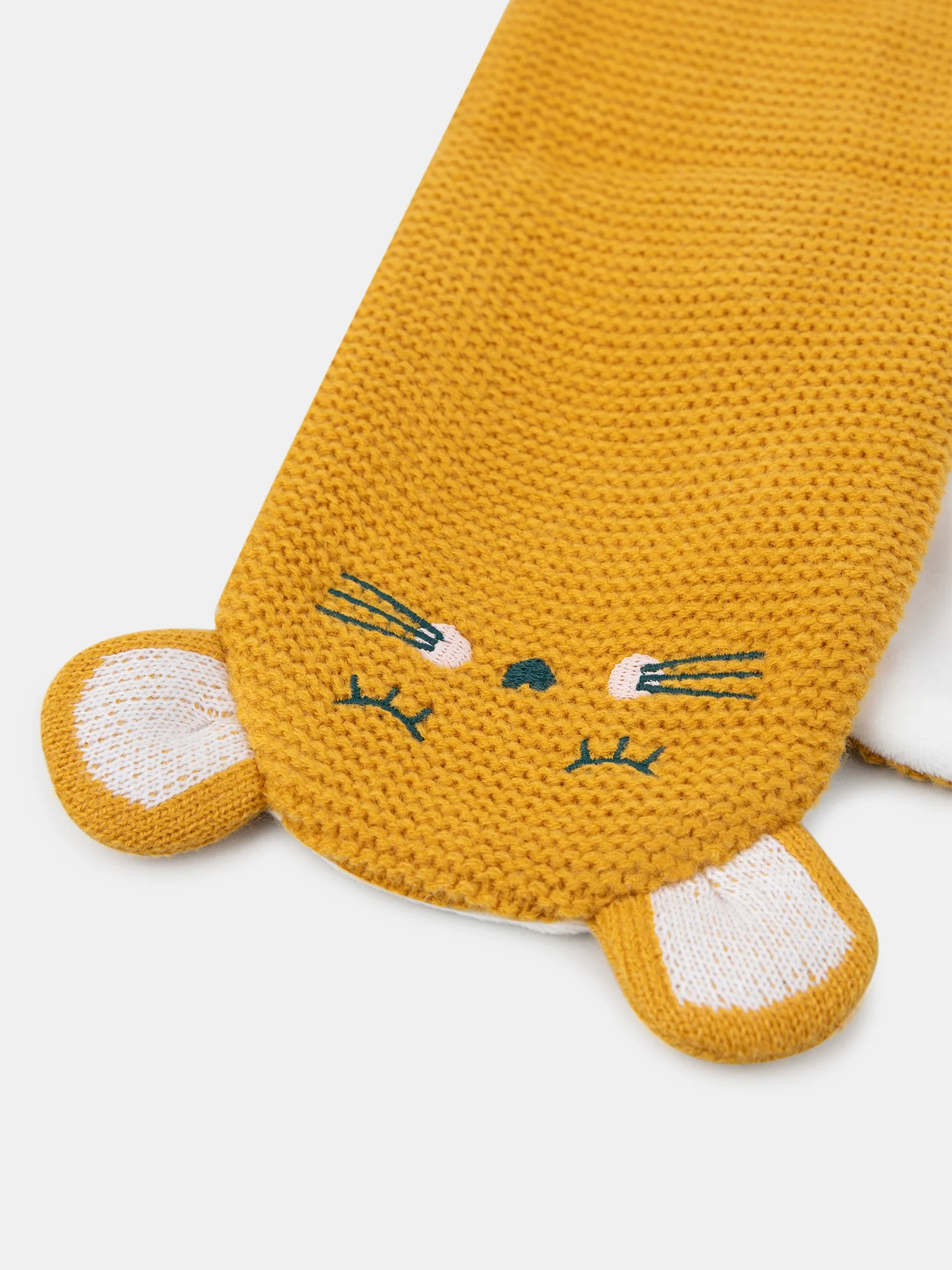 Echarpe visage brodé – Image 4